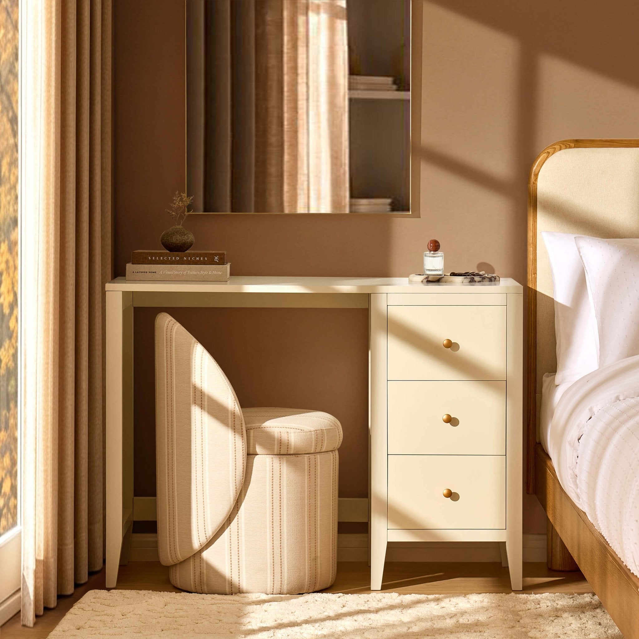 Table de toilette - Crème